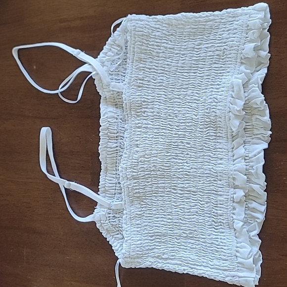 C&C California 100% Linen Top - Picture 3 of 3